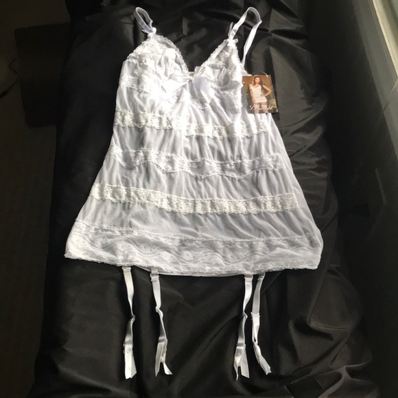 NWT DREAMGIRL Sheer Mesh & Lace Garter Slip Medium - Picture 2 of 5